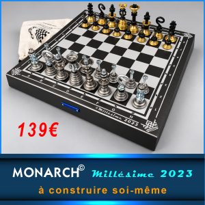 Jeu d’échecs MONARCH© – Échiquier aluminium gris & pièces Millésime 2023